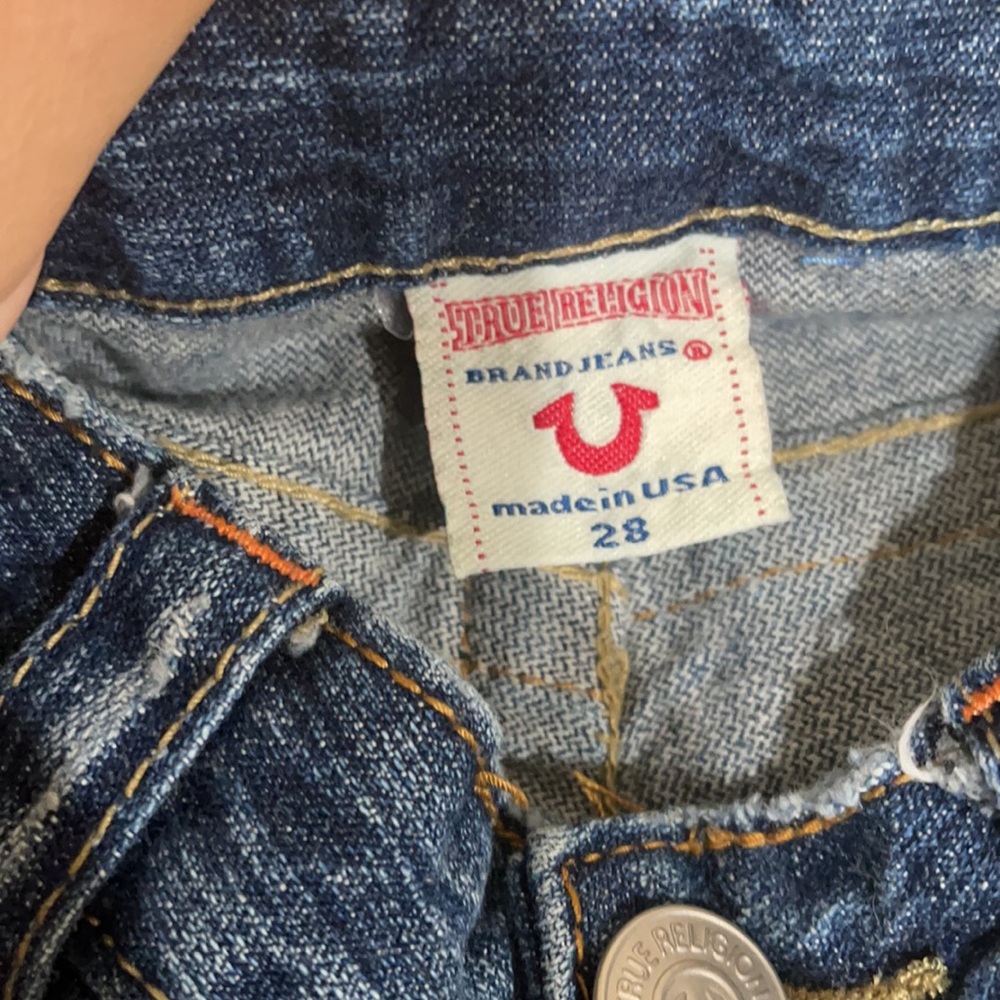 True Religion Distressed Bootcut Jeans. Size 28 - Picture 7 of 16